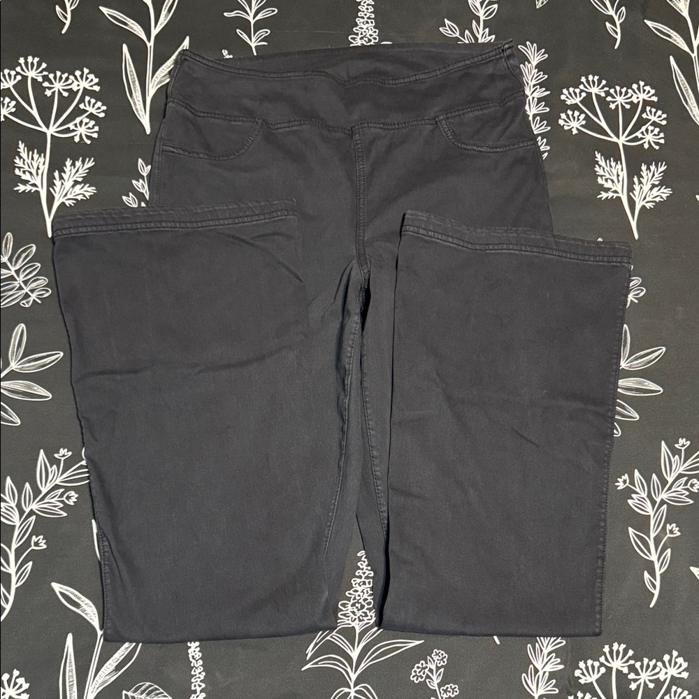 American Eagle Outfitters Luxe Pull On high waisted kick bootcut jean